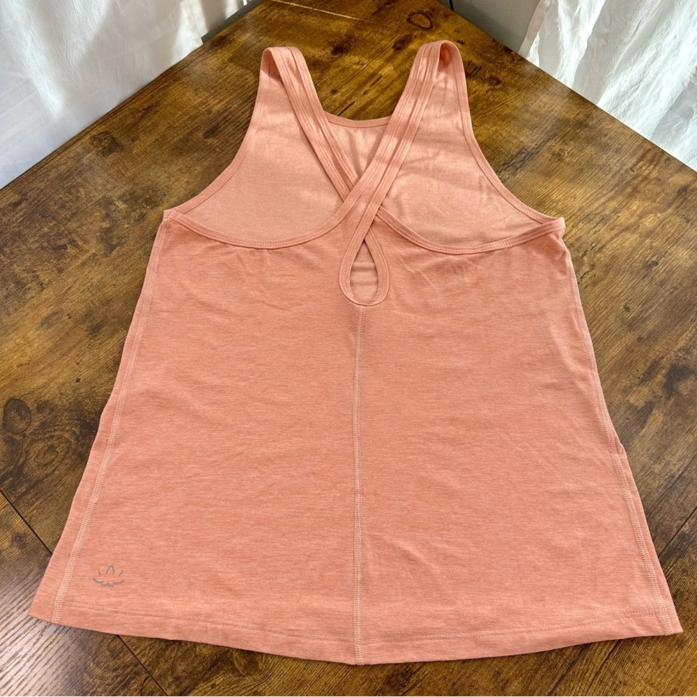 Beyond Yoga Can’t Hardly Lightweight Keyhole Tank Top